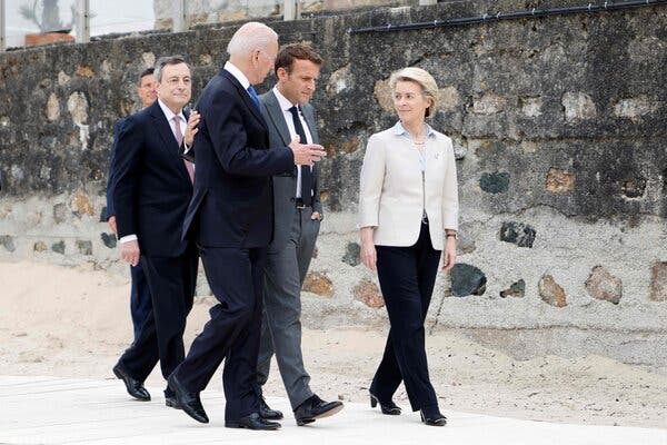 President Biden with President Emmanuel Macron of France, center, Prime Minister Mario Draghi of Italy, left, and the European Commission president, Ursula von der Leyen, in Carbis Bay, England, on Friday.